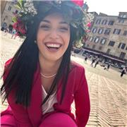 Studentessa magistrale impartisce lezioni di lingua, italiano, storia, geografia e lezioni di Italiano a stranieri